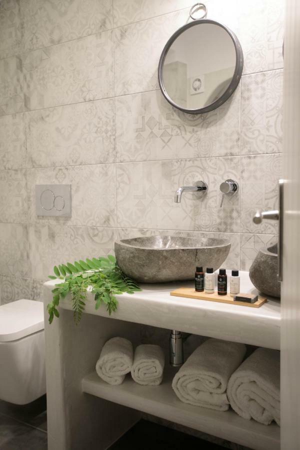 Kissos Luxury Suites Naxos City Ngoại thất bức ảnh